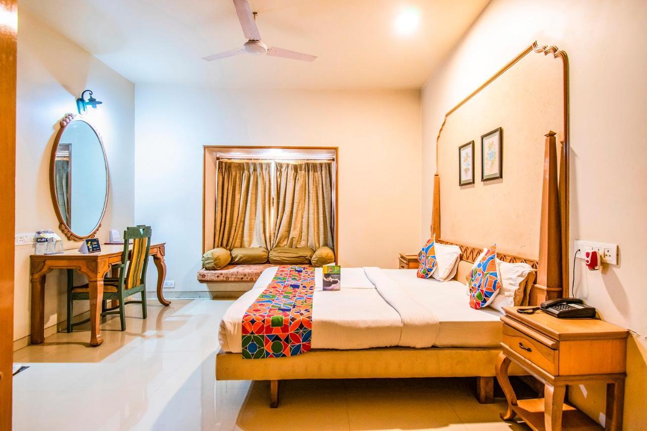 Collection O Hotel Rajwada Near The Pavillion Pune Exterior foto