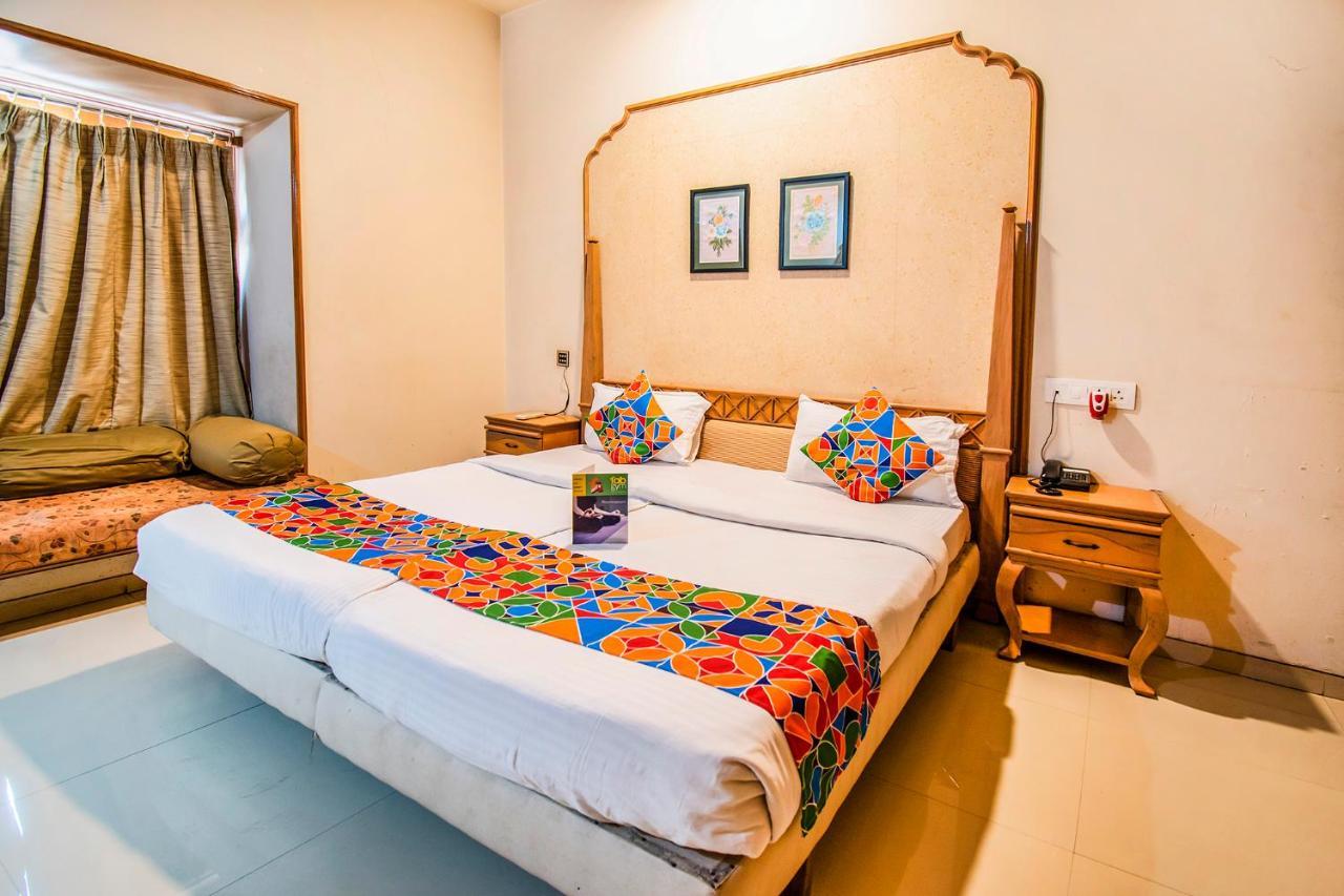 Collection O Hotel Rajwada Near The Pavillion Pune Exterior foto